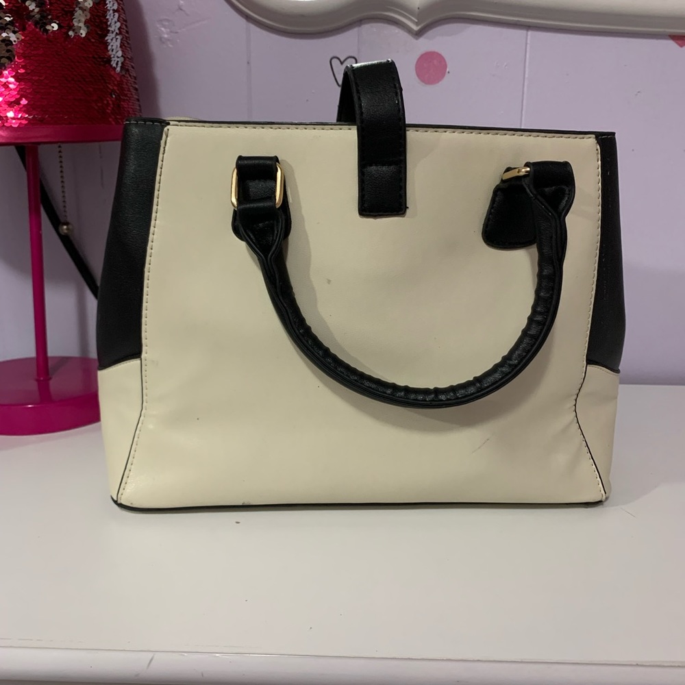 Danbaoly Purse - Picture 9 of 10